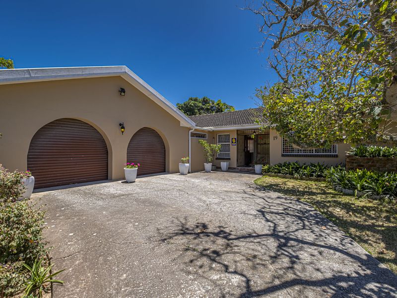 Space for a large Family - Photo 3