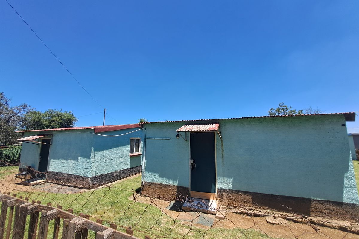 3-Bedroom Home with 7 Income-Generating Rental Units - Photo 3