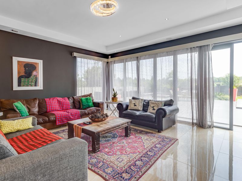 TRANQUIL COUNTRY LIVING IN THE HEART OF MIDRAND - Photo 8