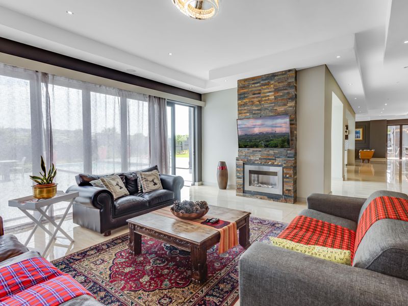 TRANQUIL COUNTRY LIVING IN THE HEART OF MIDRAND - Photo 7