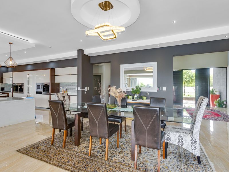 TRANQUIL COUNTRY LIVING IN THE HEART OF MIDRAND - Photo 5