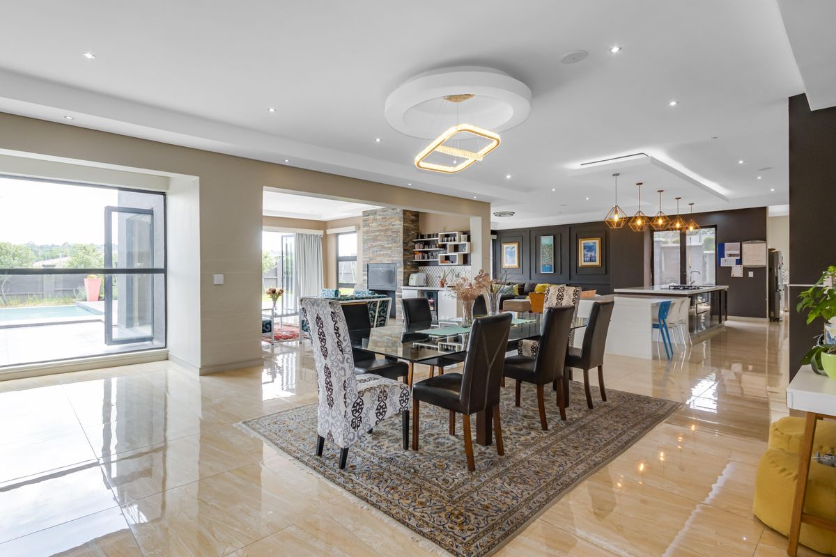 TRANQUIL COUNTRY LIVING IN THE HEART OF MIDRAND - Photo 4