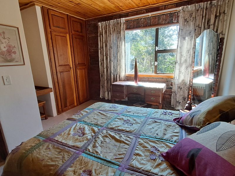 Entertainer’s Dream with Spacious Living & Endless Possibilities! - Photo 6