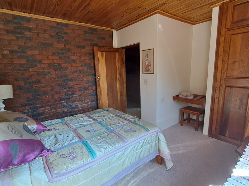 Entertainer’s Dream with Spacious Living & Endless Possibilities! - Photo 7