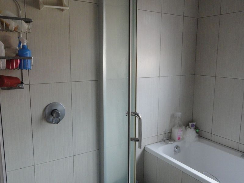 Very neat one - 1 bedroom flat for sale in Potchefstroom - Photo 9