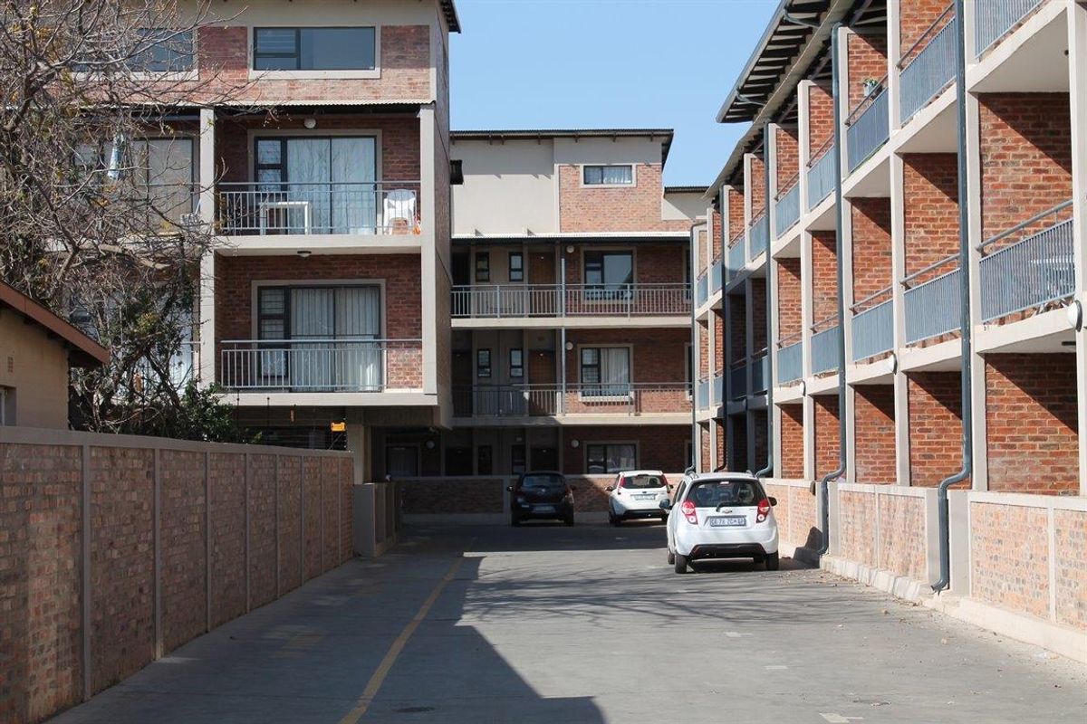 Modern two-bedroom apartment for sale - Photo 3