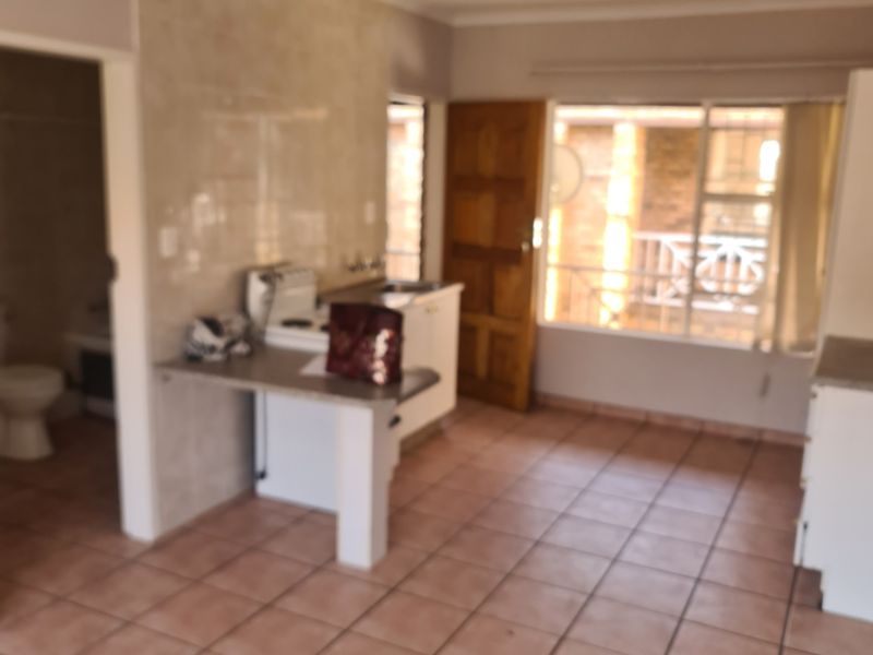 Beautiful modern student unit for sale - Photo 4