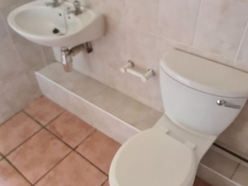 Beautiful modern student unit for sale - Photo 6