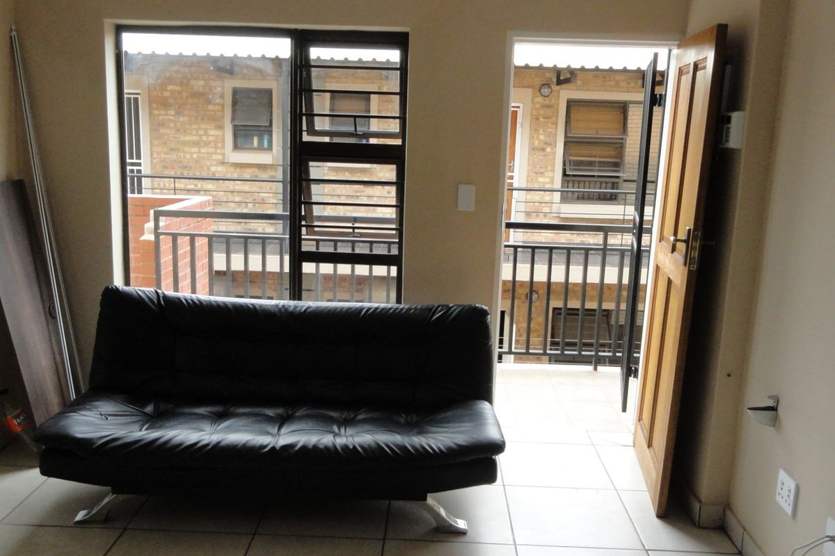 Upmarket one -  bedroom-student flat for sale - Potchefstroom - Photo 5