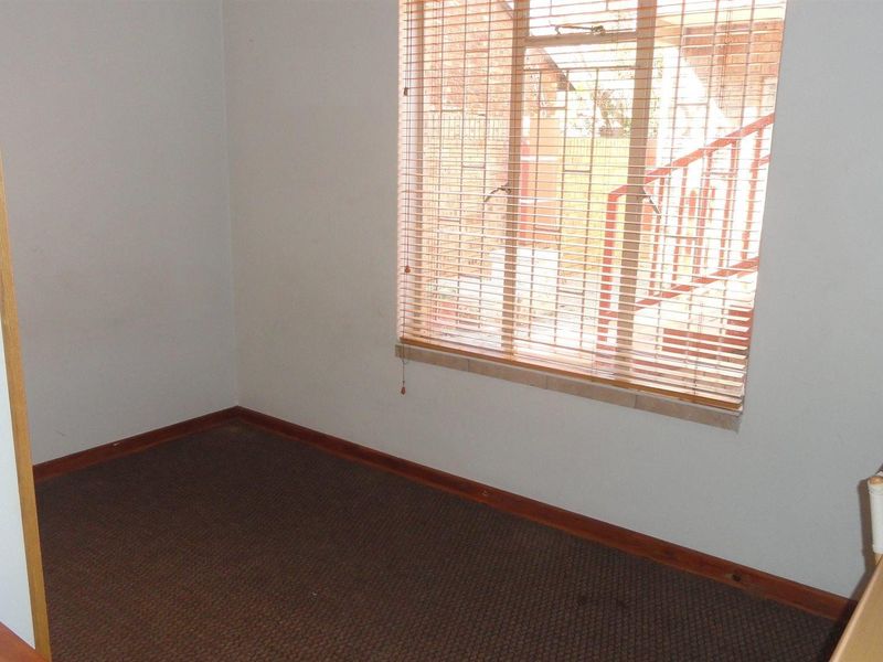 Two- bedroom apartment for sale - Potchefstroom - Photo 5