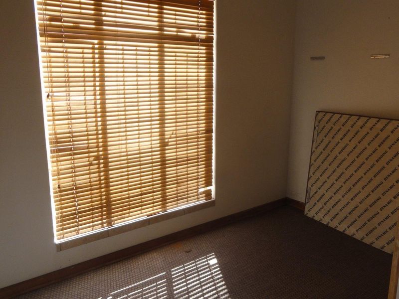 Two- bedroom apartment for sale - Potchefstroom - Photo 4