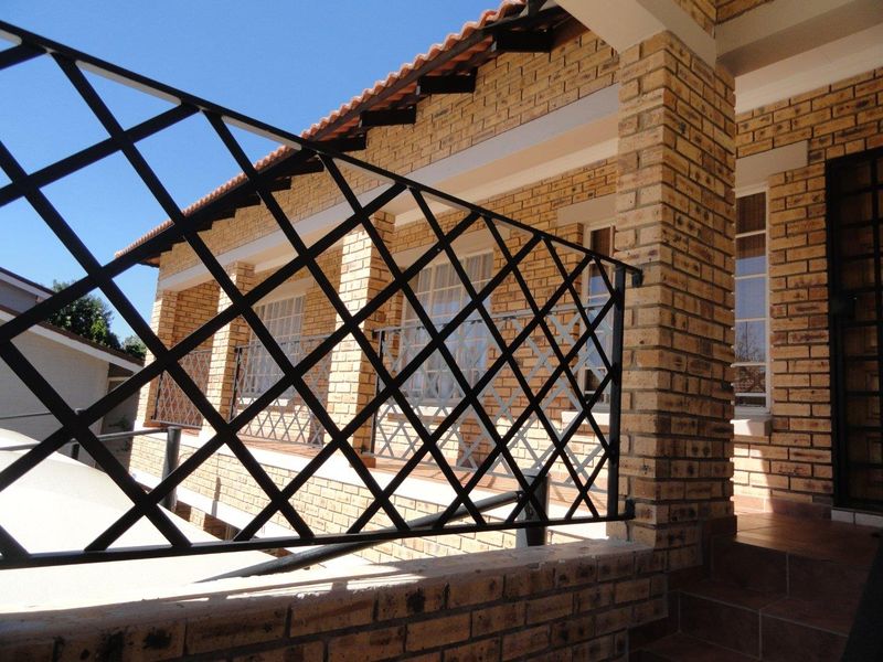 One -  Bedroom Flat-Die Bult-Potchefstroom for Sale - Photo 9