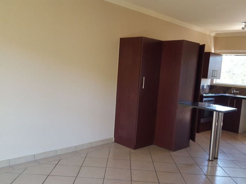 Two- Bedroom Apartment For Sale - Photo 4