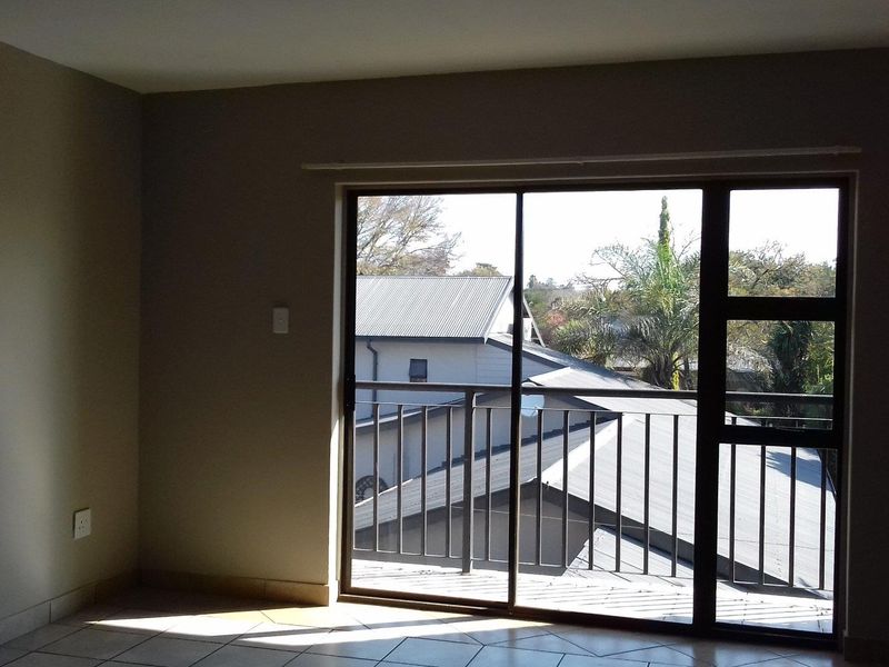 Spacious two-bedroom apartment close to Potchefstroom Central Business District for sale - Photo 5
