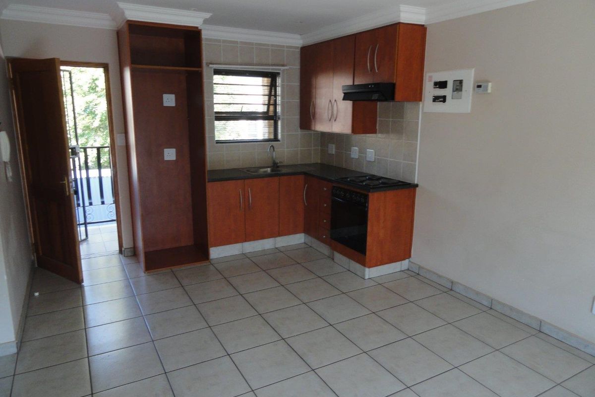 Excellent Buy- Upmarket Student apartment near the Northwest University for sale - Photo 2