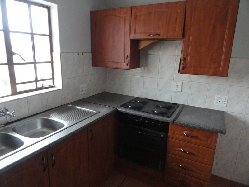 Modern two-bedroom apartment for sale - Potchefstroom - Photo 9