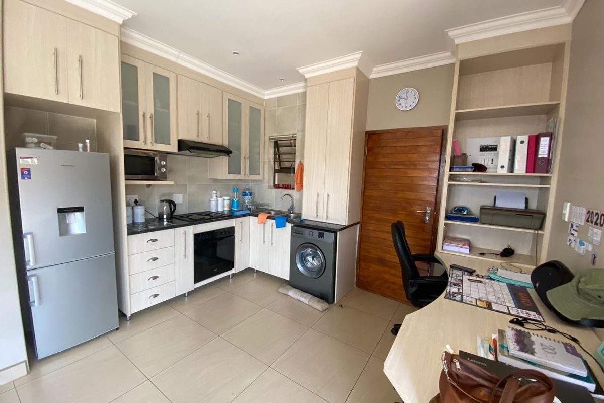 One- Bedroom Apartment / Flat for Sale In Die Bult - Photo 3