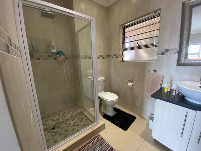 One- Bedroom Apartment / Flat for Sale In Die Bult - Photo 4