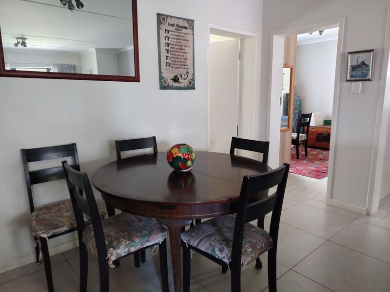 Modern Comfort Meets Easy Living - Photo 5