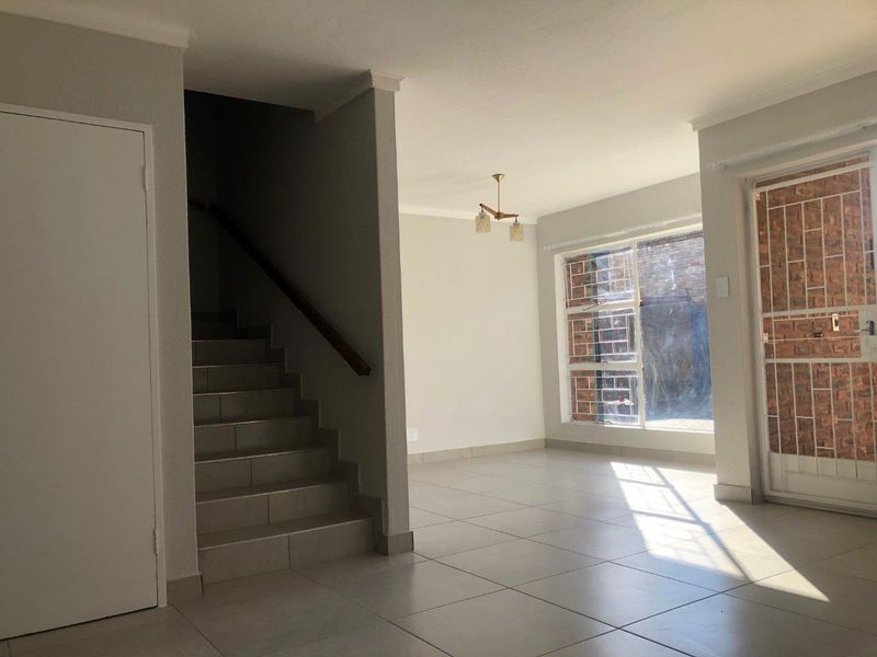 Apartment For Sale In Potchefstroom - Photo 5