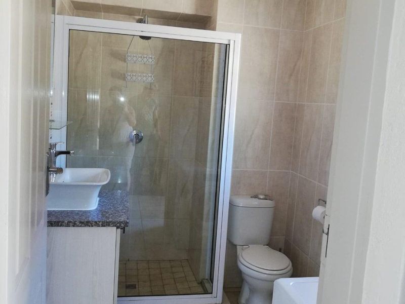 Apartment living! - Photo 6