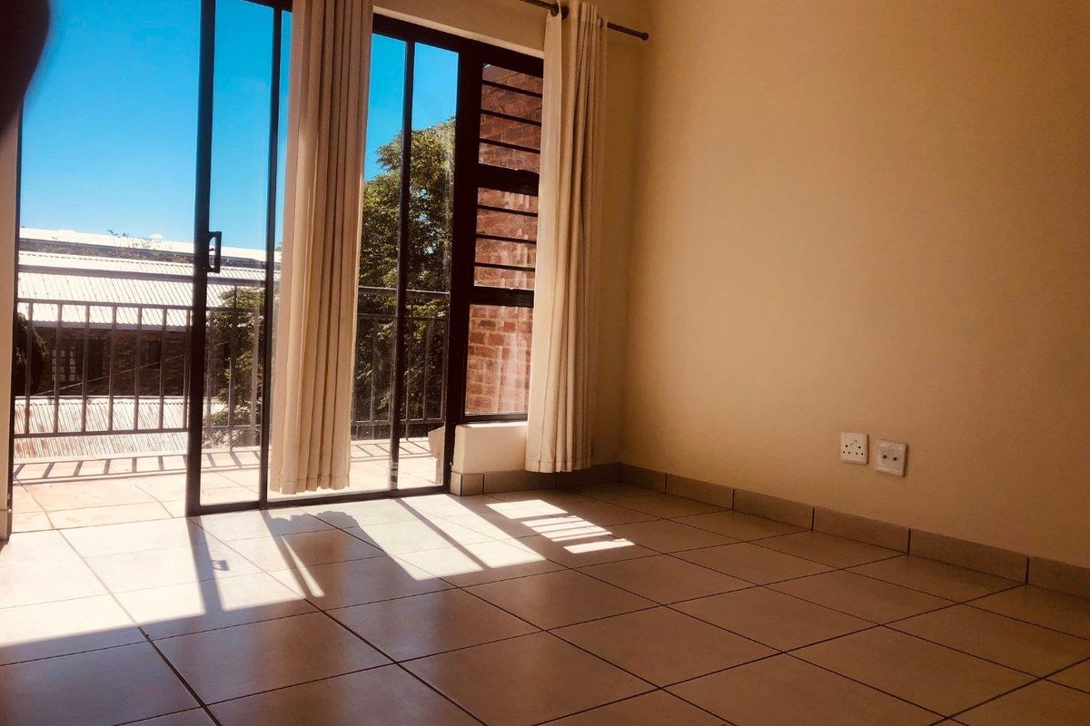 Light and modern apartment - Photo 2