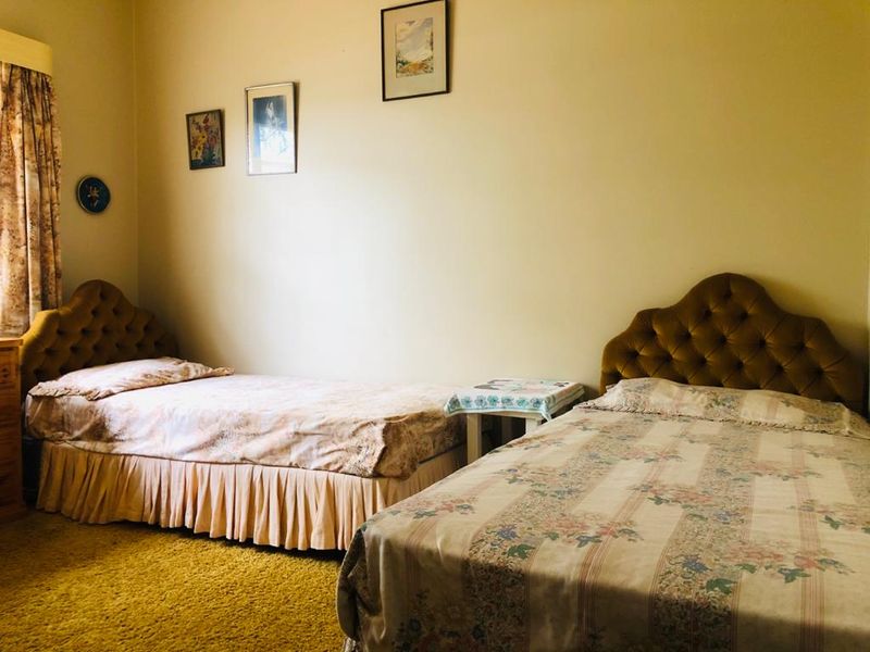 Prime position - spacious stand - Photo 9