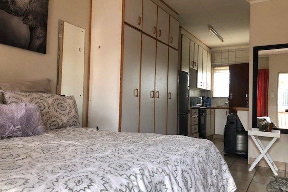 Bachelor's apartment - be your own landlord - Photo 4