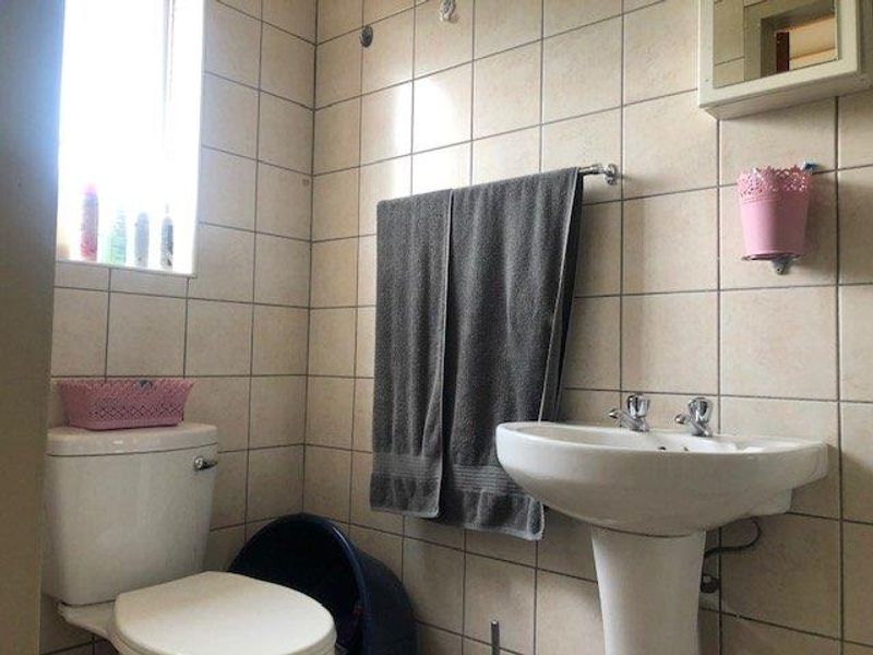 Bachelor's apartment - be your own landlord - Photo 8