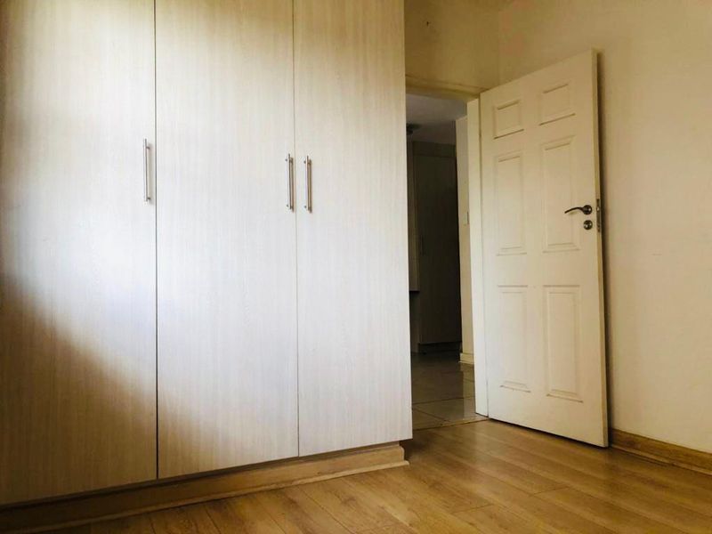 Apartment living at it's best - Photo 3