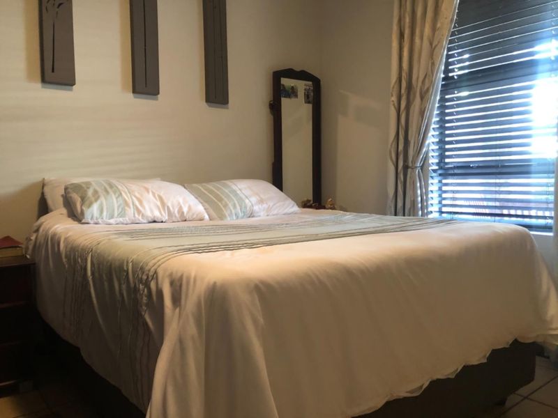 Modern apartment living! - Photo 10