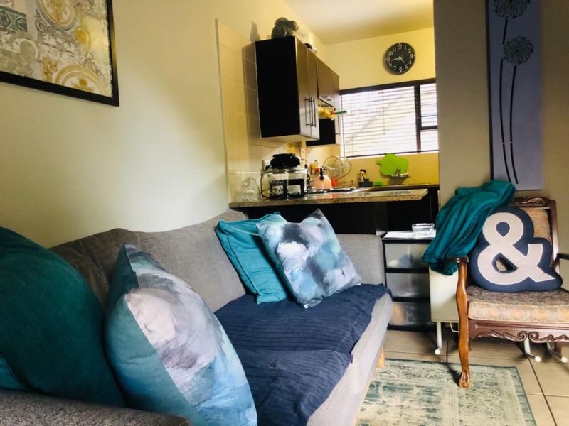 Modern apartment living! - Photo 3