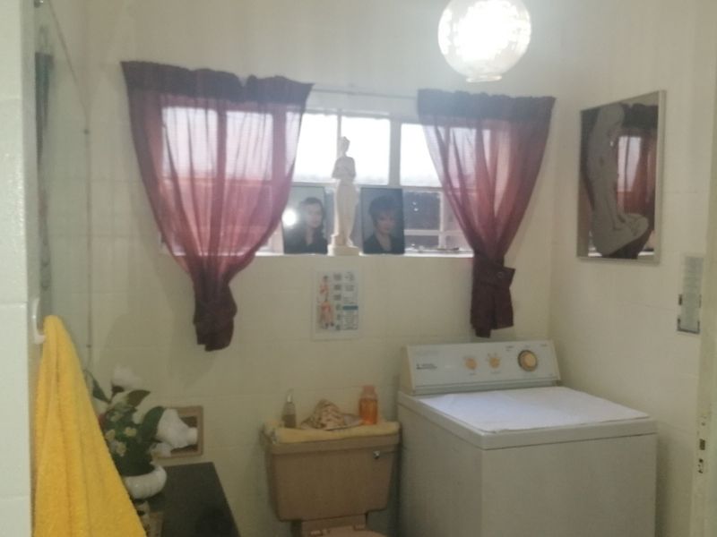 Stunning home in the heart of Florauna. - Photo 9