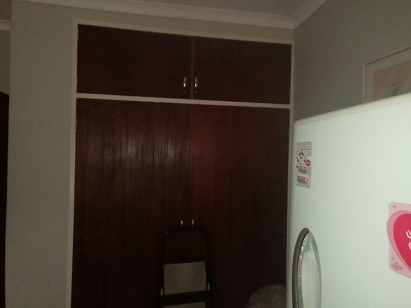 Stunning home in the heart of Florauna. - Photo 6