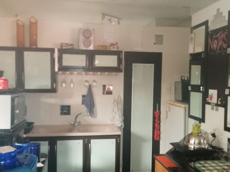 Stunning home in the heart of Florauna. - Photo 4