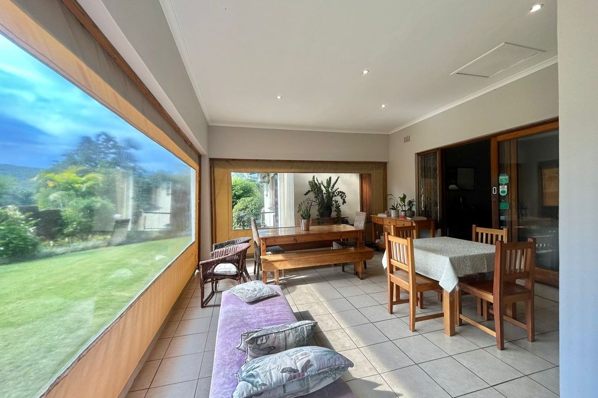 Well-Maintained 3 Bedroom Home with 4 Income-Generating Flatlets in Montrose - Photo 2