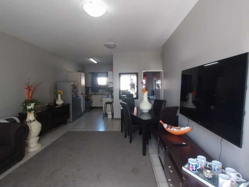 Secure 2-Bedroom Apartment in Terra Nova - Photo 6