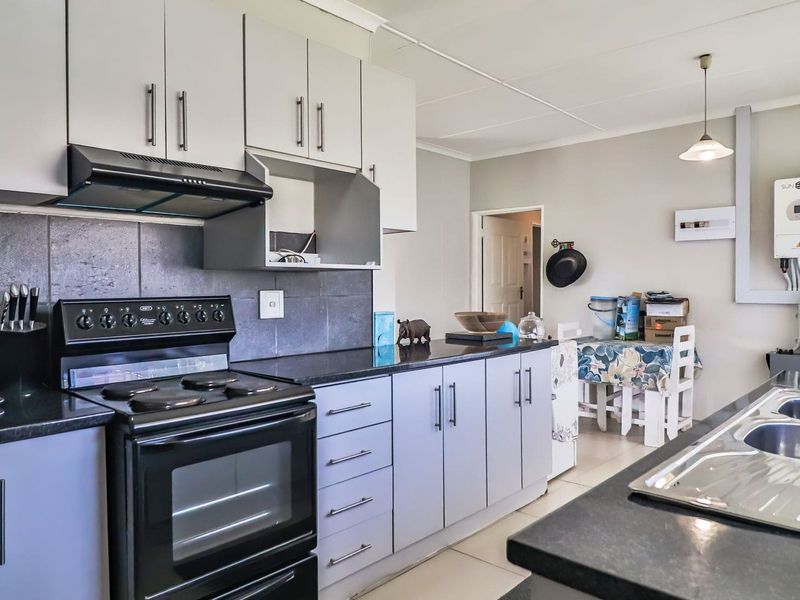 Easy to maintain 3 Bedroom Home in Lincoln Meade - Photo 8