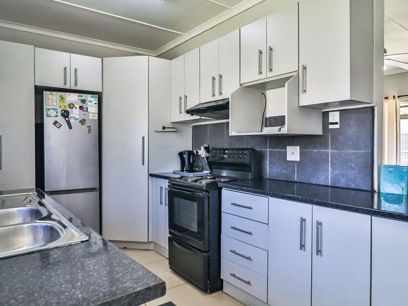 Easy to maintain 3 Bedroom Home in Lincoln Meade - Photo 7