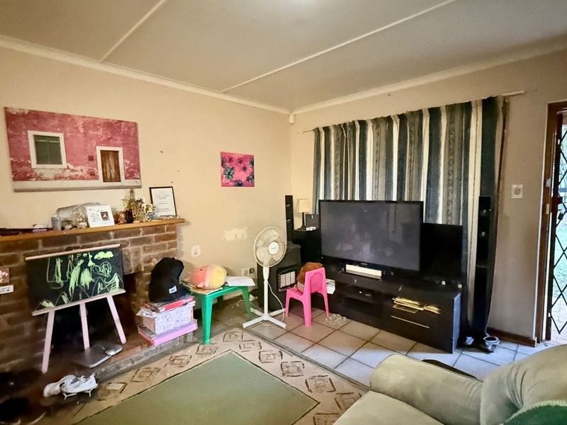 Spacious 5 Bedroom Home for Sale in Greendale, Howick on a 1 336m2 Stand - Photo 4