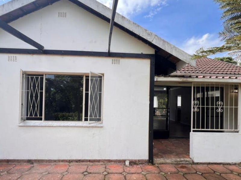 3 Bedroom Home to Rent in Howick North - Photo 2