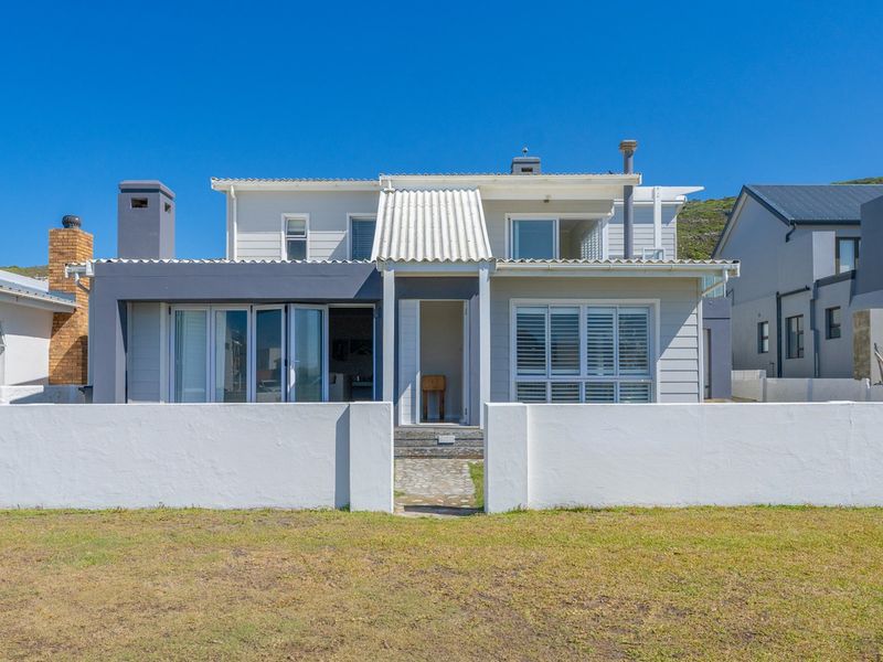 Versatile Coastal Retreat in Agulhas - Photo 2