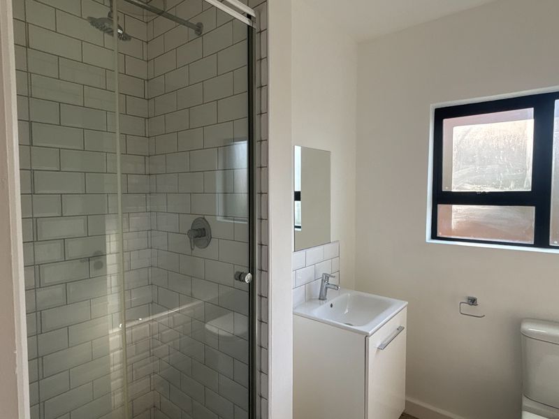 Modern 2-Bedroom Loft Apartment in Arbour Arch, Athlone - Photo 8