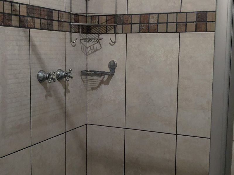 An Easy Decision - Photo 5