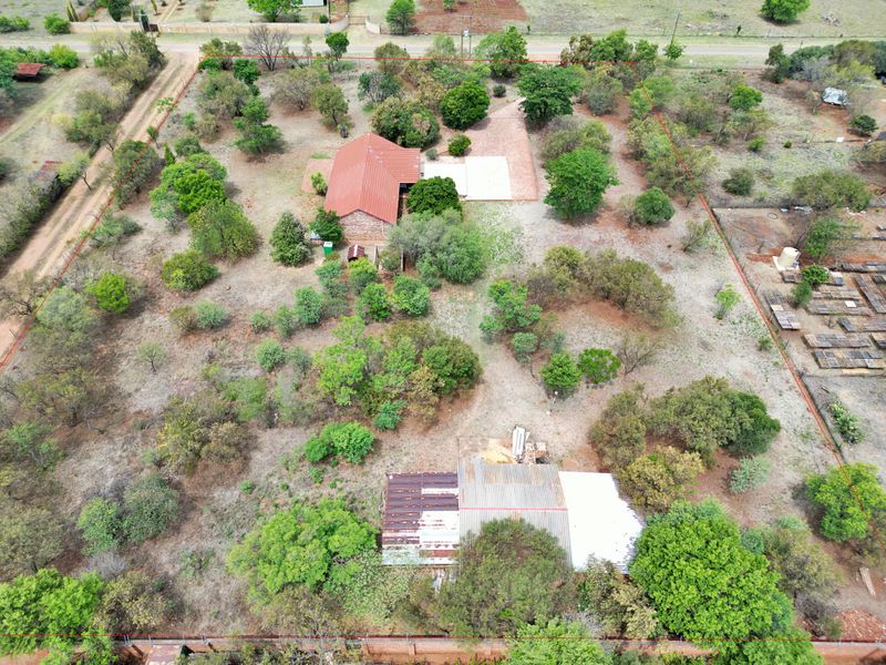 This true little gem of a house is perfect in many ways... - Photo 3