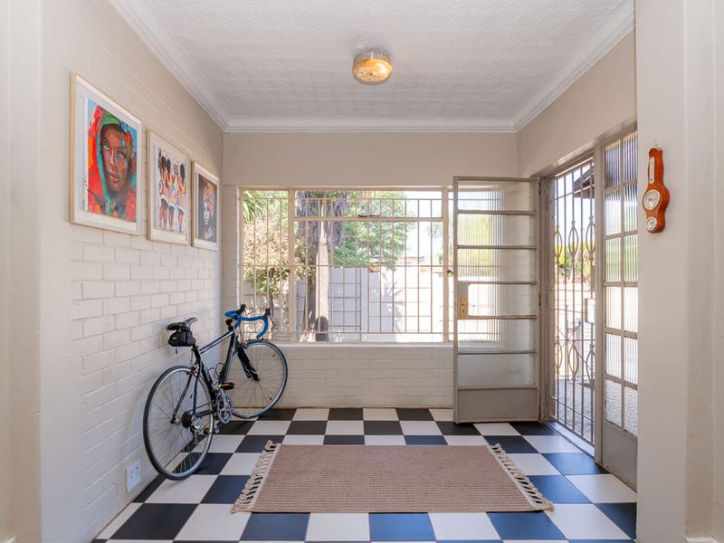 Modern 3-Bedroom Character Home with Self-Contained Cottage - Photo 10