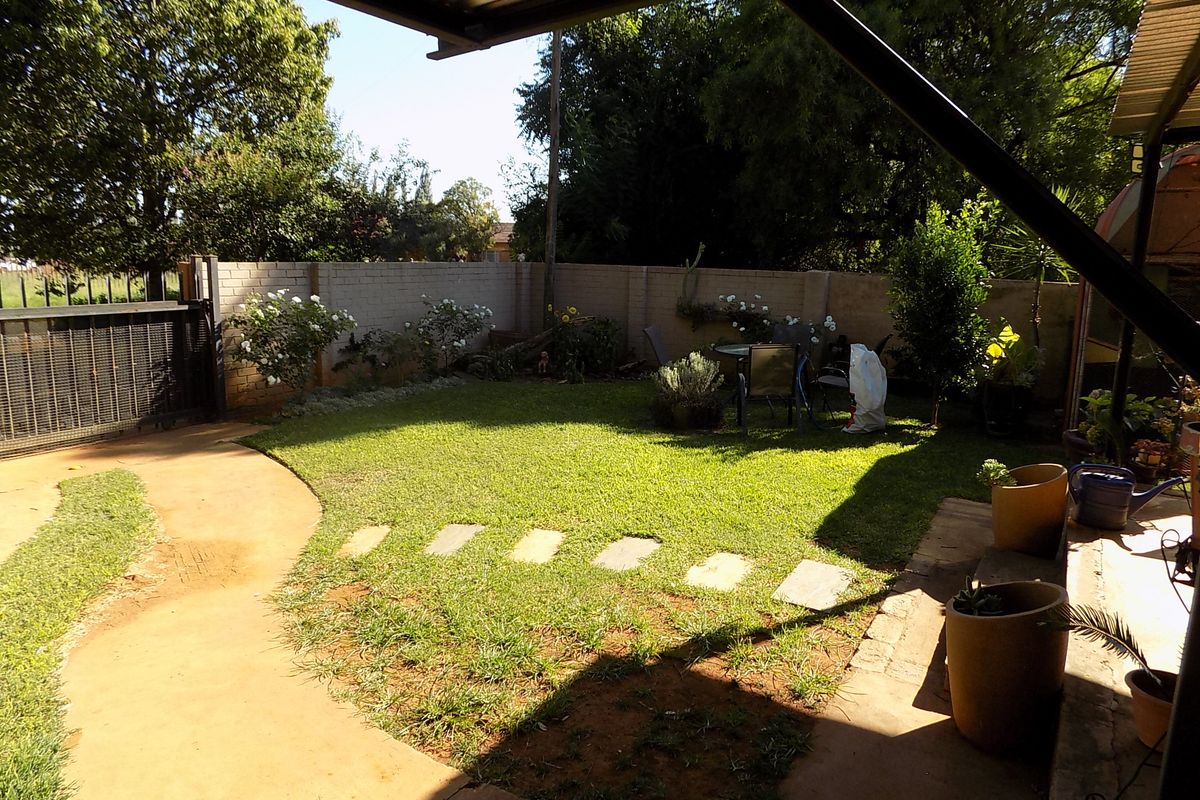 House for sale with 2 flatlets - Photo 4