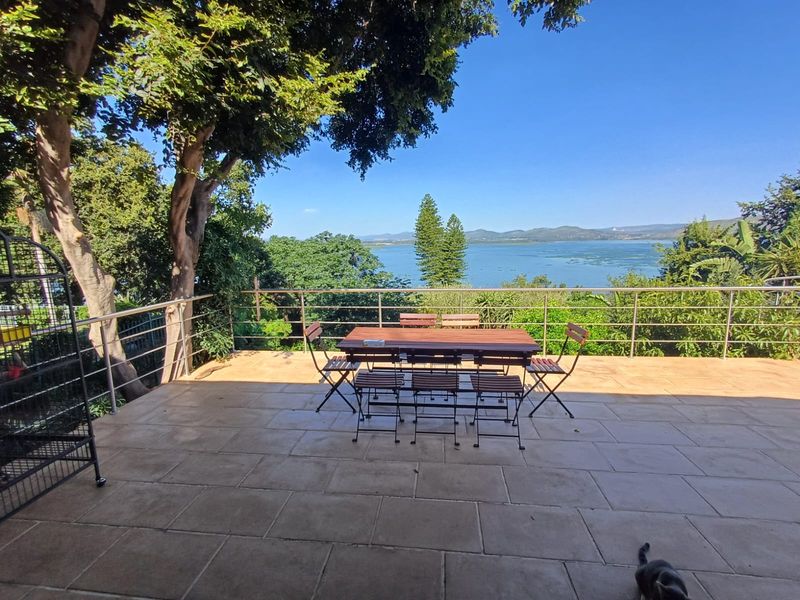 Ideal Weekend Family Getaway Home - Photo 3