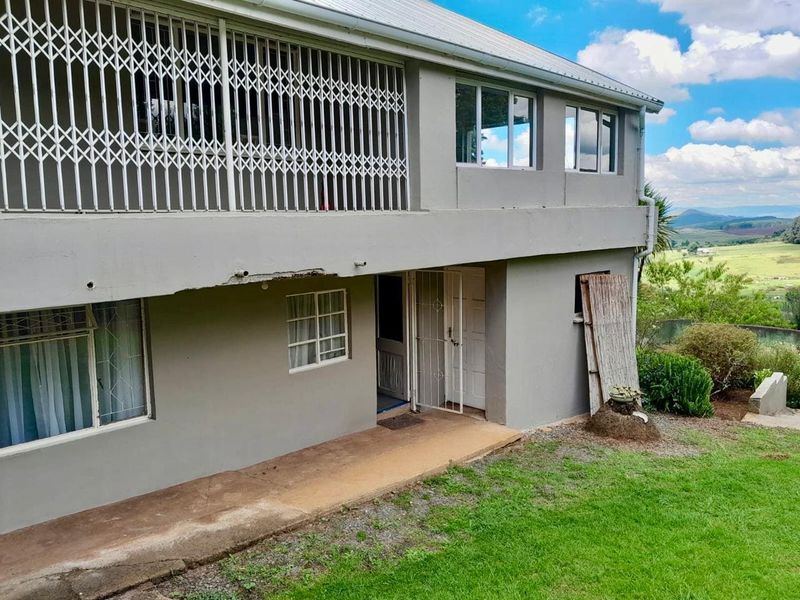 7.3ha Midlands Smallholding with Main House, Cottage and Valley Views – Balgowan - Photo 7