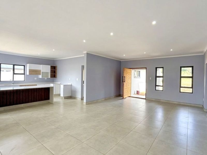 Luxury Family Home in River Goose Estate - Photo 10